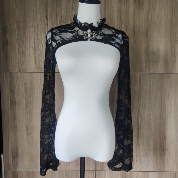 Long Sleeve Black Lace Gothic Shrug - Picture 1 of 6